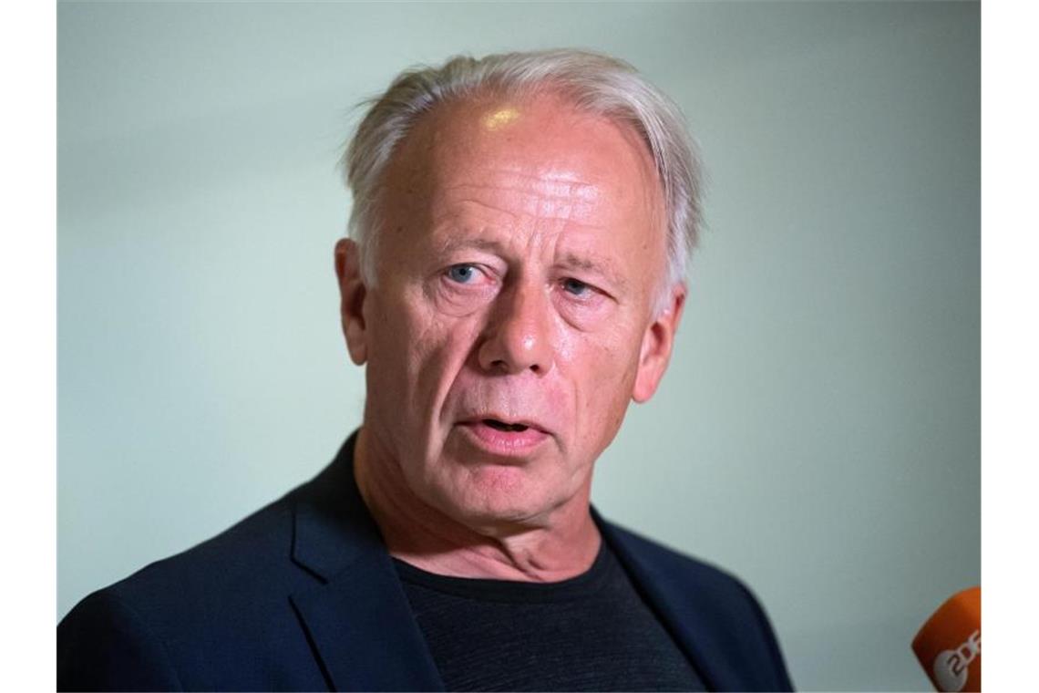 Trittin zu Afghanistan: „Kollektives Versagen“ der Regierung Jürgen Trittin vor Beginn der Sondersitzung des Auswärtigen Ausschusses zur Krise in Afghanistan. Foto: Bernd von Jutrczenka/dpa