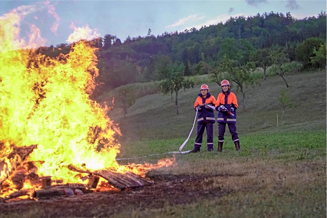 Jugendfeuerwehr Murrhardt - Eindrücke aus dem Training.