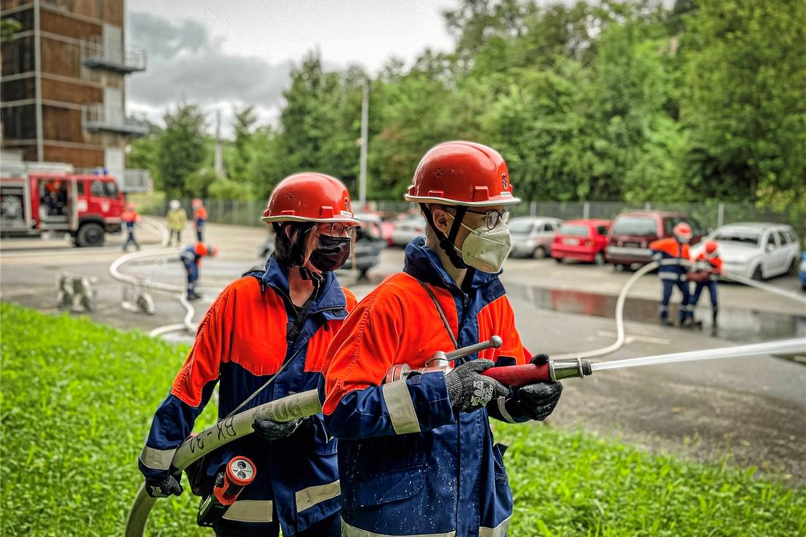 Jugendfeuerwehr Murrhardt im Einsatz - Eindrücke aus dem Training. 