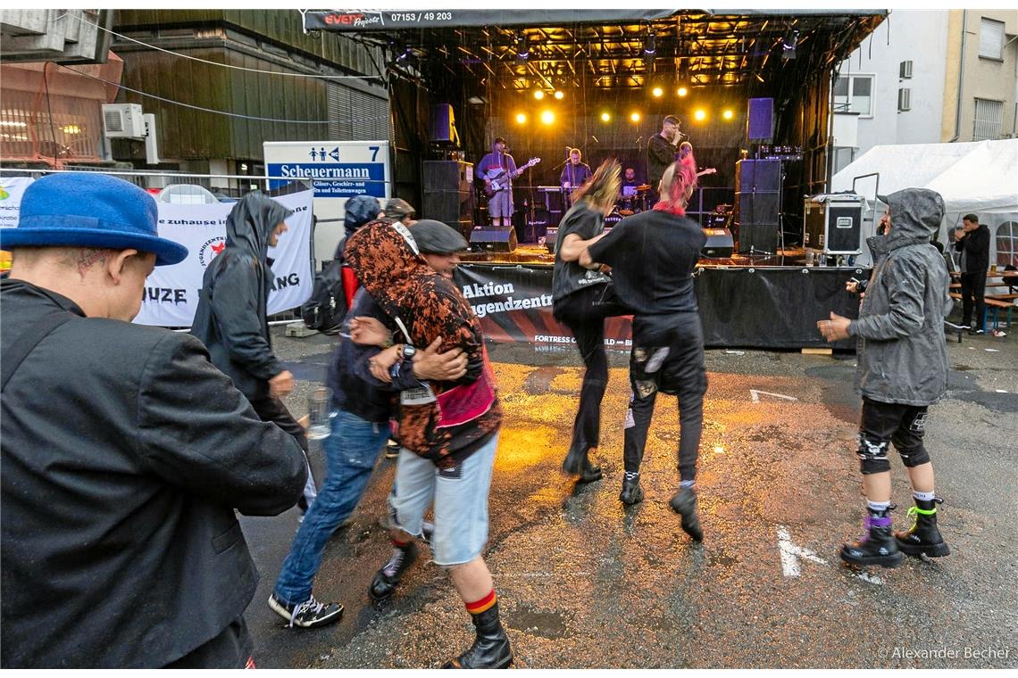 Jugendmeile, Juze-Stand // Freitag // 50. Backnanger Straßenfest