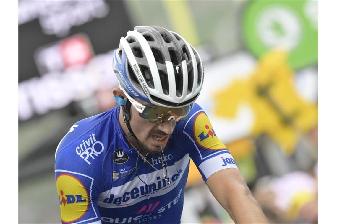 Schlamm, Alaphilippe und van Gaal: Die Highlights der Tour Julian Alaphilippe fuhr 14 Tage lang im Gelben Trikot. Foto: Yorick Jansens/BELGA