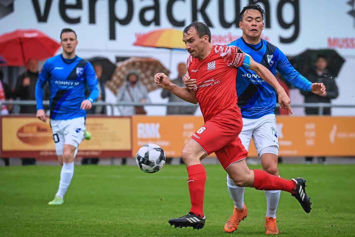 Julian Geldner erreicht bei der TSG Backnang einen Meilenstein Julian Geldner geht als TSG-Kapitän voran und entwickelt als Mittelfeldmotor auch einen beachtlichen Tordrang. Foto: Alexander Becher