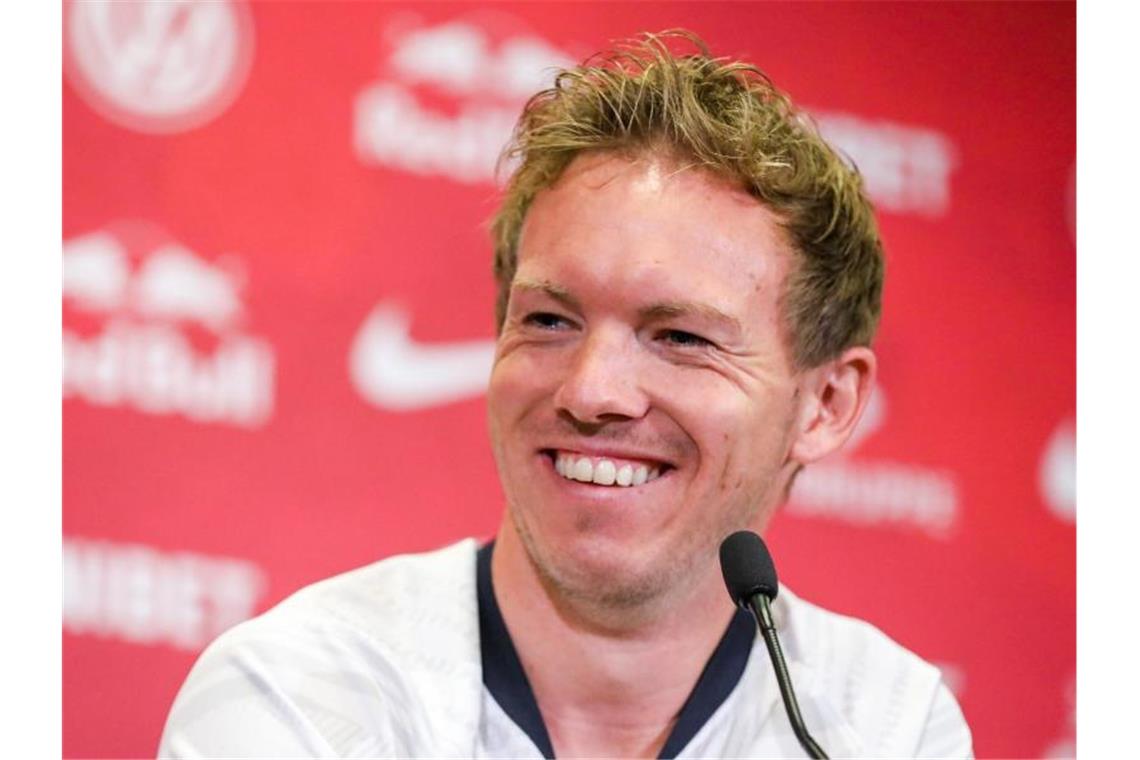 Nagelsmann-Mission hat begonnen: Leipzigs DNA bleibt Julian Nagelsmann bei seiner Vorstellung als neuer Trainer von RB Leipzig. Foto: Jan Woitas