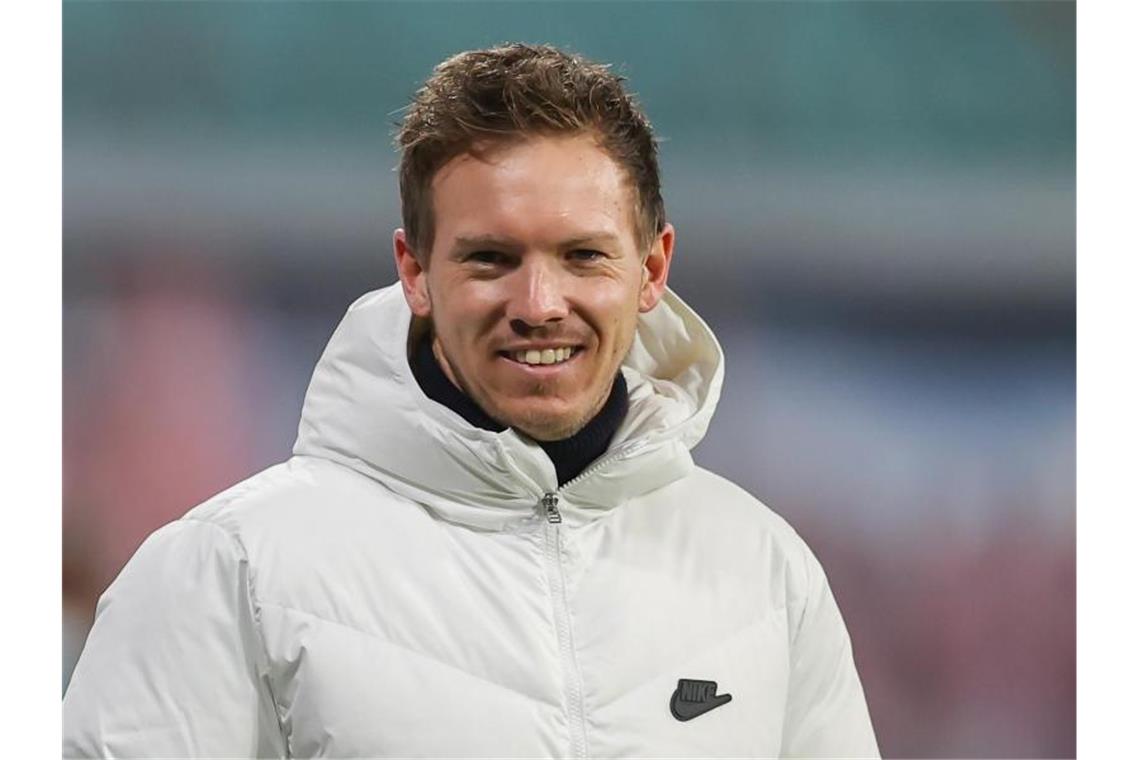 Nagelsmann: Ins „oberste Regal“ - und dann Schreiner?