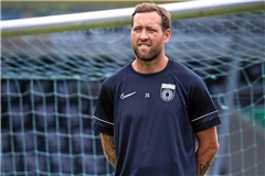 Julian Schieber richtet sein Hauptaugenmerk derzeit noch auf die U17 der SG Sonnenhof, freut sich aber auch schon auf seinen künftigen Job als U-19-Trainer. Foto: Alexander Becher