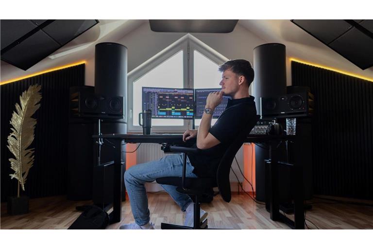 Julian Sommer genießt die Stille der Vulkaneifel.