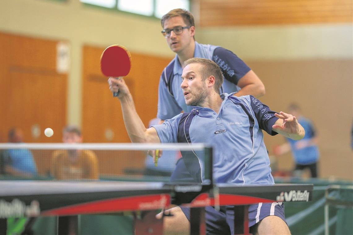 Trailhof-Derby muss in der Relegation entscheiden Julian (vorne) und Dominik Wörner wollen mit dem TV Murrhardt morgen in Brackenheim den Verbleib in der Verbandsklasse schaffen.Foto: A. Becher