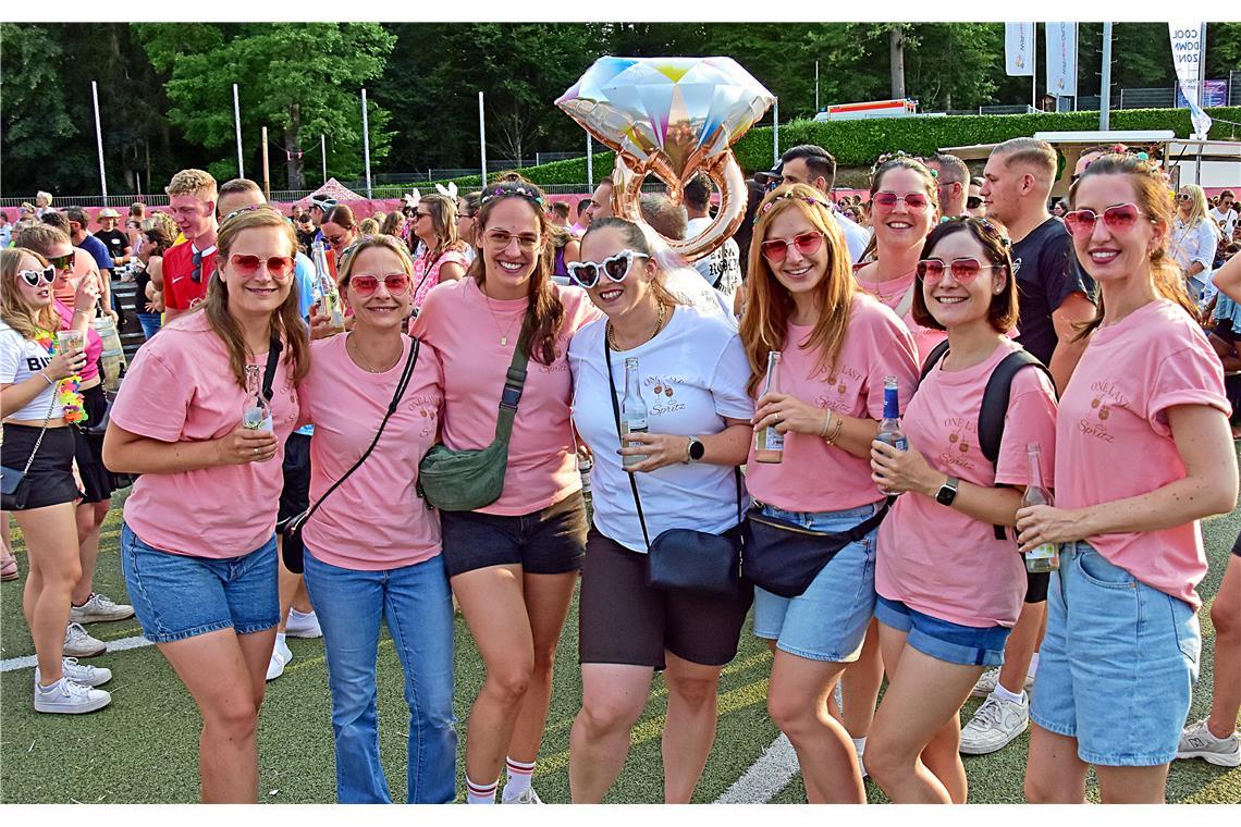 Junggesellinnen-Abschied mit Party-Garantie. Mallorca-Party in Aspach. 