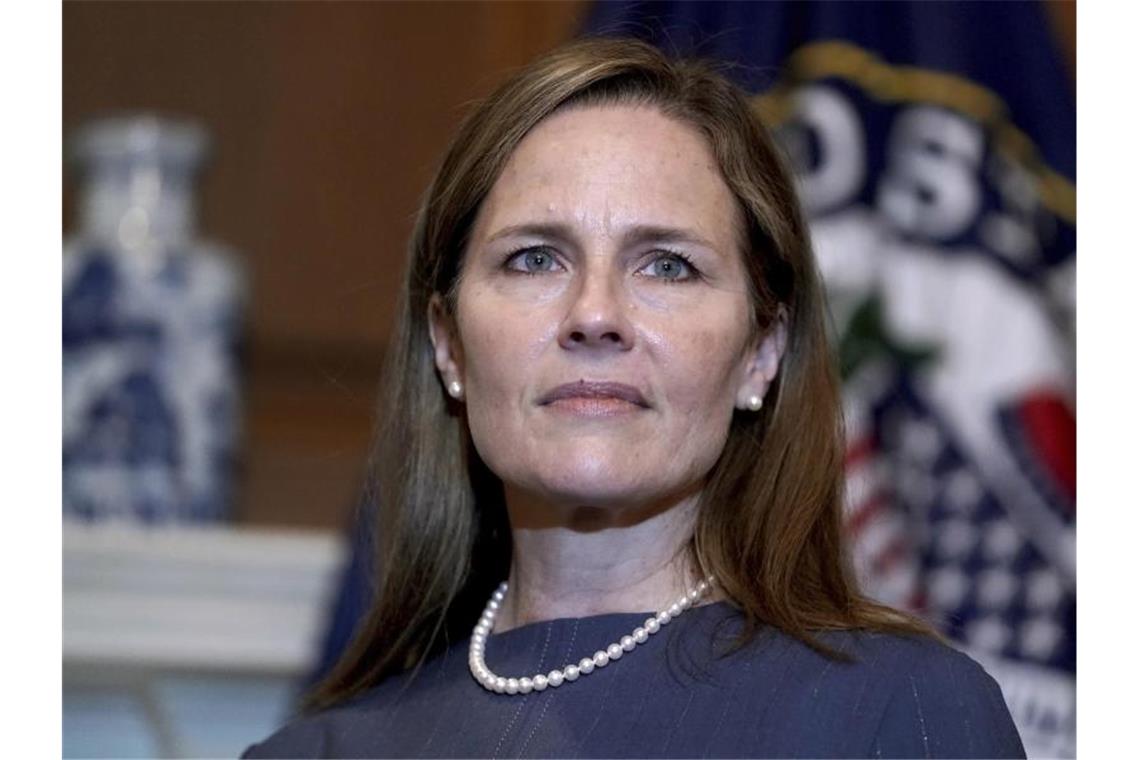 Juristin Amy Coney Barrett zieht ins Oberste Gericht der USA ein. Foto: Greg Nash/Pool The Hill/AP/dpa