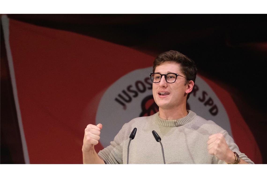 Juso-Chef Philipp Türmer: „Die SPD darf da keinen Zentimeter mitgehen“ Juso-Chef Philipp Türmer fordert einen größeren Beitrag der Vermögenden, um den Haushalt auszugleichen.