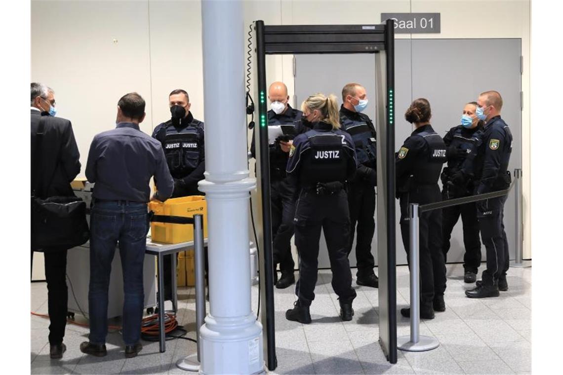 Tod eines Zweijährigen - Erzieherinnen vor Gericht