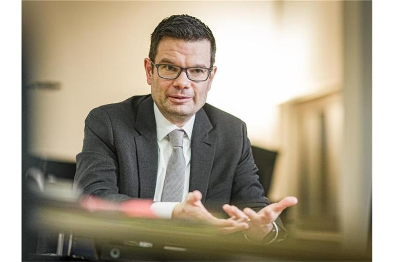 Justizminister Marco Buschmann (FDP) im dpa-Interview. Foto: Michael Kappeler/dpa