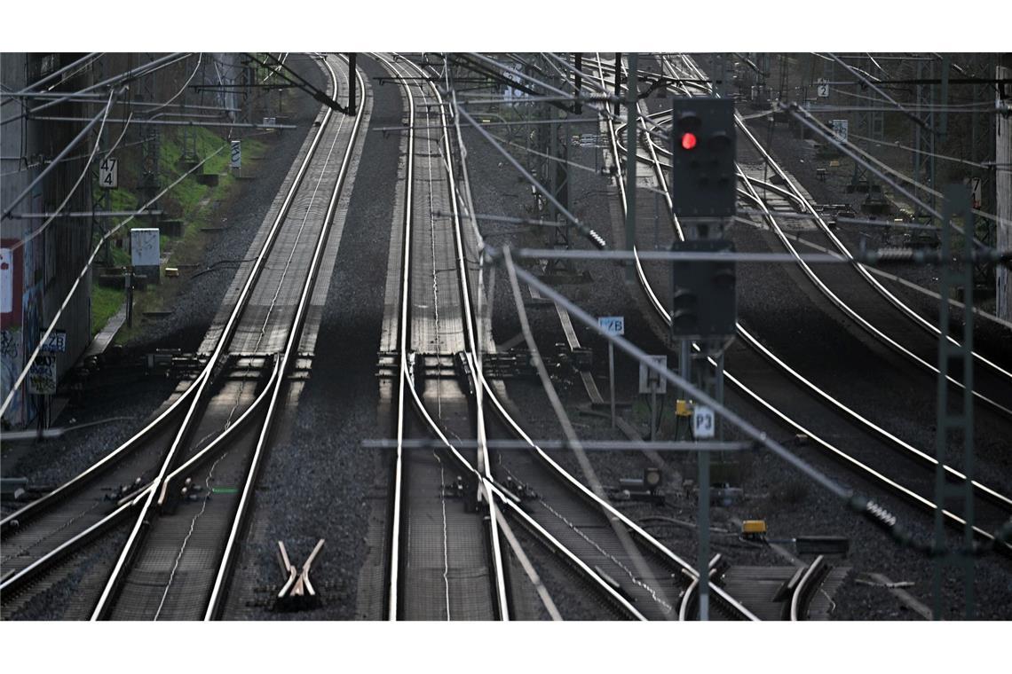 Kabeldiebe legen Zugverkehr im Ruhrgebiet teilweise lahm