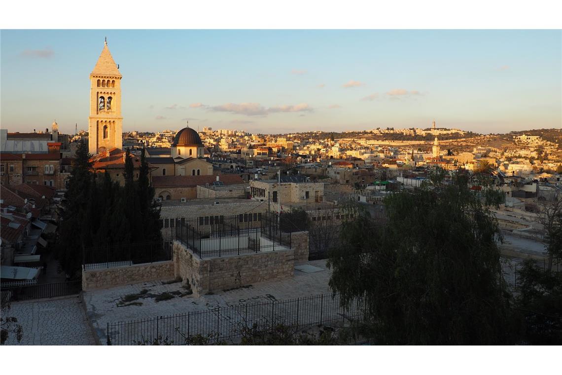 Protestantischer Bischof wirft Israel Völkermord vor Kaiser Wilhelm II. ließ die Erlöserkirche Ende des 19. Jahrhunderts in der Altstadt von Jerusalem in unmittelbarer Nähe der Grabeskirche bauen, die im Jahr 335 nach Christus geweiht wurde. (Archivbild)