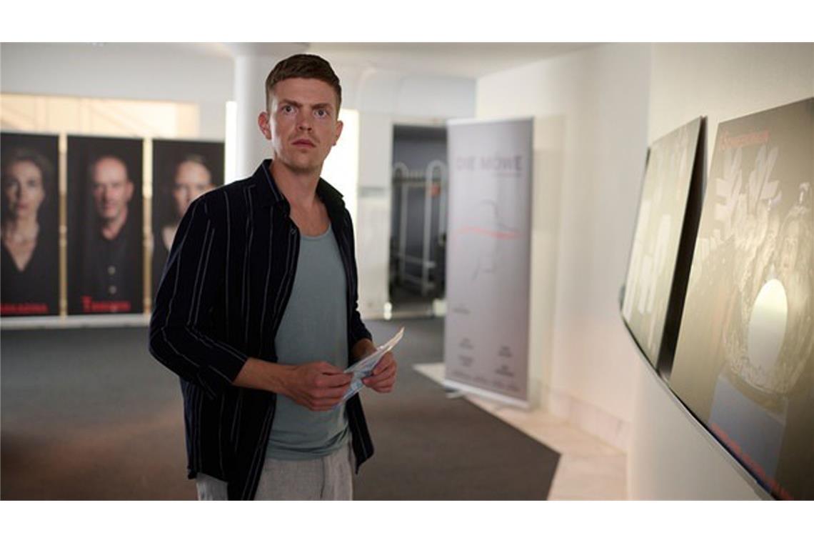 Kalli wird noch vorn den beiden in Ehren ergrauten Kollegen herumgescheucht – weiß sich aber zu wehren.