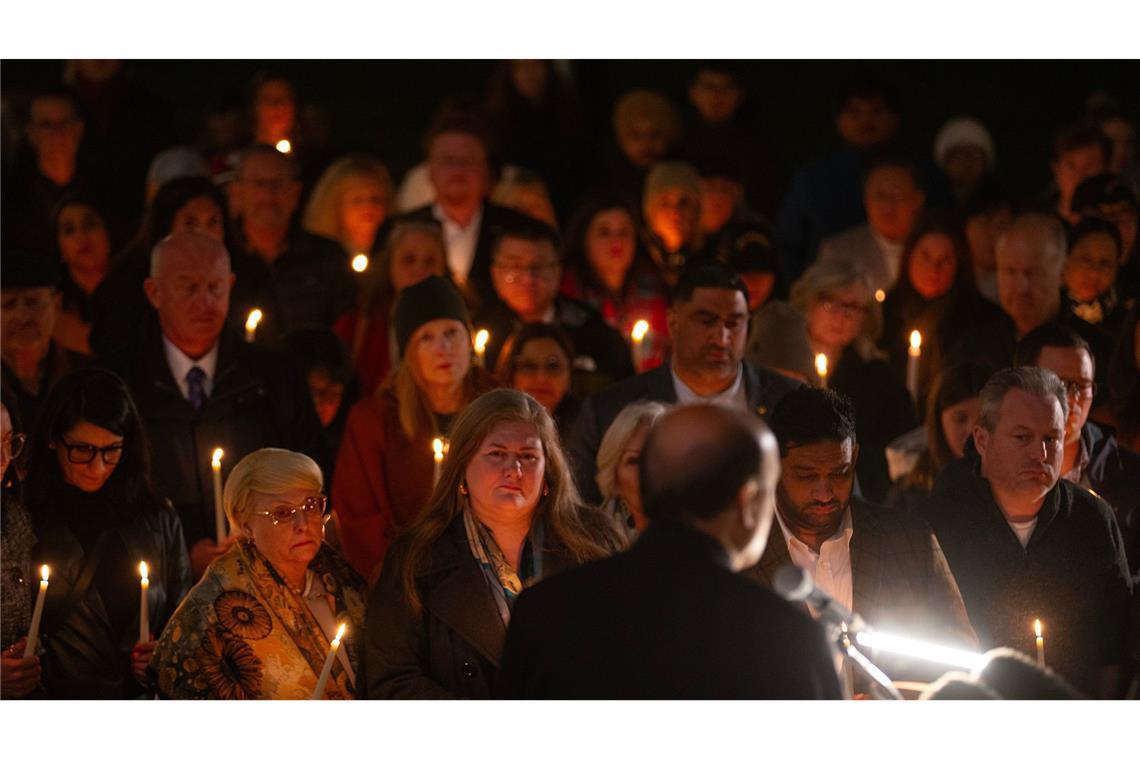 Kanada trauert nach der Gewalttat an einer Schule mit 9 Toten.