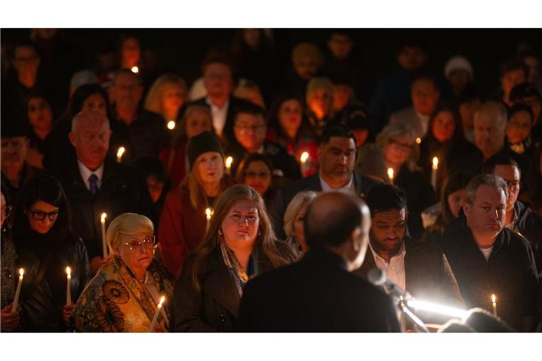 Kanada trauert nach der Gewalttat an einer Schule mit 9 Toten.