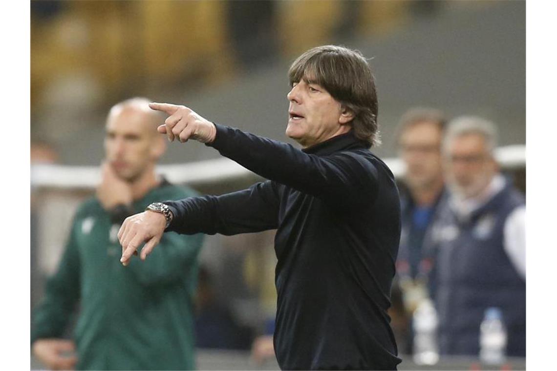 Löw vor Schweiz-Spiel: „Überzeugt von unserem Plan“ Kann gegen die Schweiz auf Timo Werner bauen: Bundestrainer Joachim Löw. Foto: Efrem Lukatsky/AP/dpa