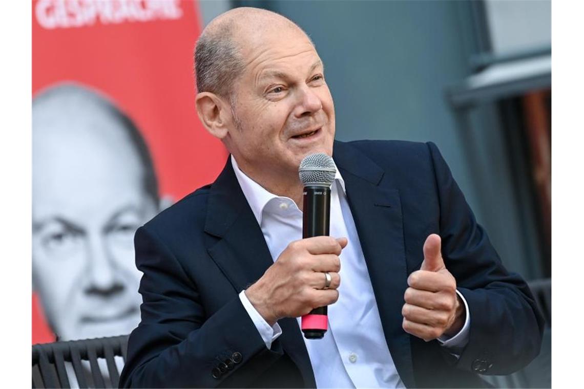 SPD liegt in Wahlumfrage deutlich vor der Union Kann mit den Umfragwerten zufriedne sein - Der Kanzlerkandidat der SPD: Olaf Scholz. Foto: Britta Pedersen/dpa