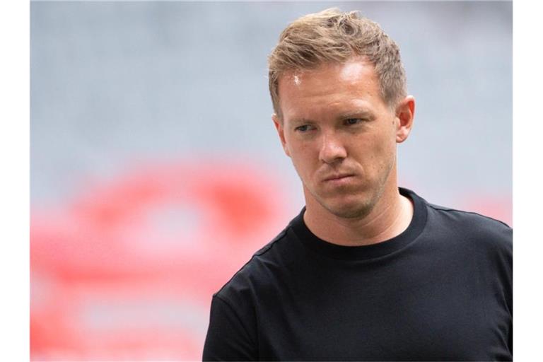 Kann sich im Pokal auf einen angriffslustigen Underdog einstellen: Bayern-Coach Julian Nagelsmann. Foto: Sven Hoppe/dpa