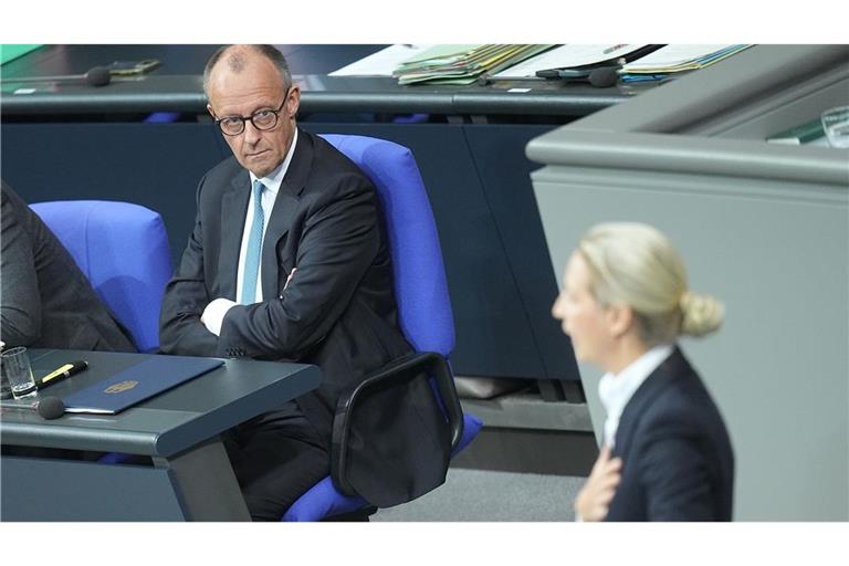 Kanzler Merz räumt in der Generaldebatte des Bundestags ein, dass die Erwartungen an das Reformtempo derzeit höher seien, als sie erfüllt werden könnten.