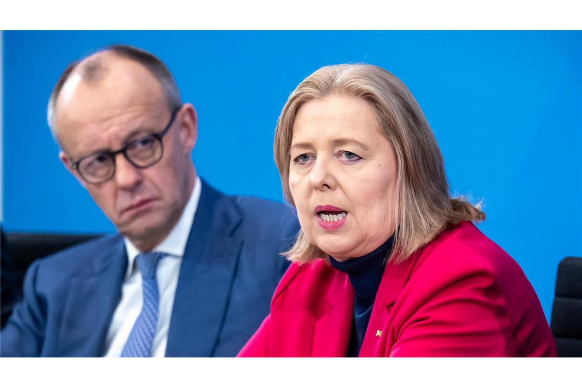 Kanzleramt und Bundesarbeitsministerium schlagen die beiden Vorsitzenden der Rentenkommission einvernehmlich vor. (Archivbild)