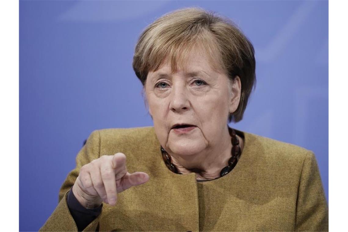 Steinmeier und Merkel: Trump Schuld an Ausschreitungen Kanzlerin Angela Merkel (CDU) hat dem abgewählten US-Präsidenten Donald Trump eine Mitschuld am Sturm von dessen Anhängern auf das Kapitol in Washington gegeben. Foto: Michael Kappeler/dpa-pool/dpa