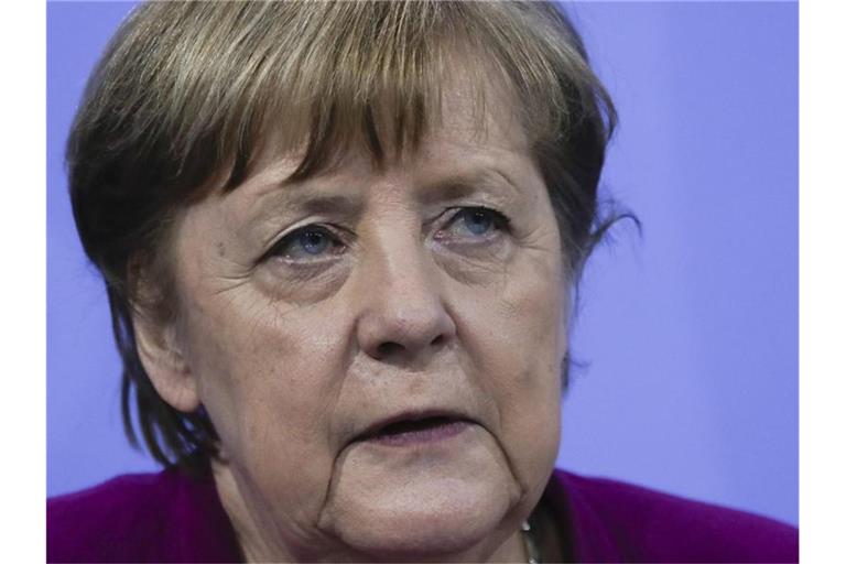 Kanzlerin Angela Merkel hofft darauf, dass Impfungen und Tests einen Anstieg der Neuinfektionen verhindert. Foto: Markus Schreiber/AP POOL/dpa