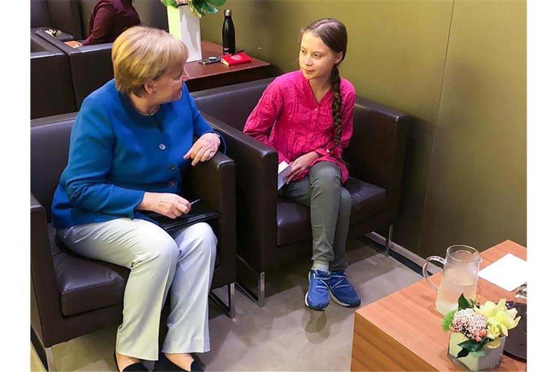 Wutrede Thunbergs beim Klima-Gipfel Kanzlerin Angela Merkel trifft sich am Rande des UN-Klimagipfels mit Greta Thunberg. Foto: Twitter @RegSprecher/Bundesregierung