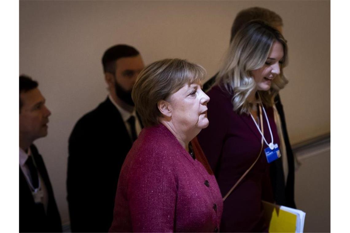 Kanzlerin Merkel hat in Davos zugesagt, dass Deutschland weitere 600 Millionen Euro für die globale Impfallianz Gavi zur Verfügung stellt. Foto: Gian Ehrenzeller/KEYSTONE/dpa