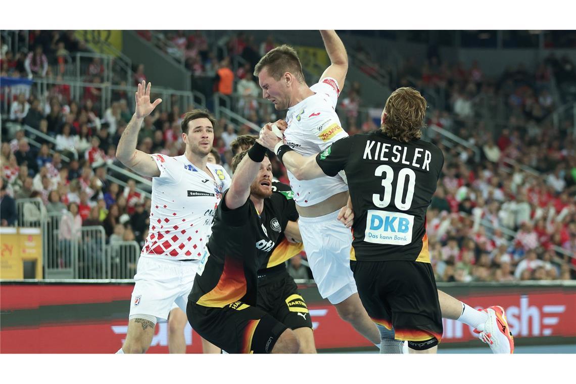 Kapitän Johannes Golla und Tom Kiesler bildeten einen starken Innenblock.