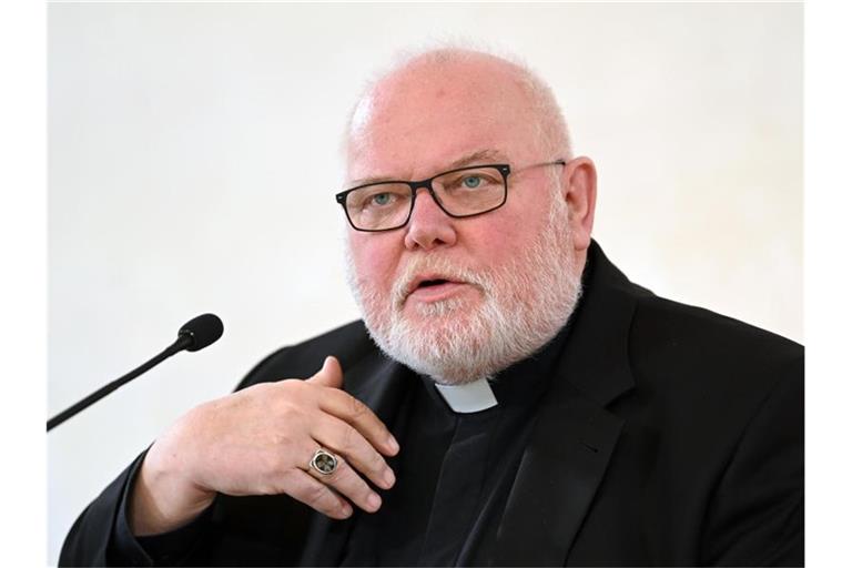 Kardinal Reinhard Marx, Erzbischof von München und Freising, hat einen Gottesdienst mit der Münchner Queer-Gemeinde gefeiert. Foto: Sven Hoppe/dpa-Pool/dpa