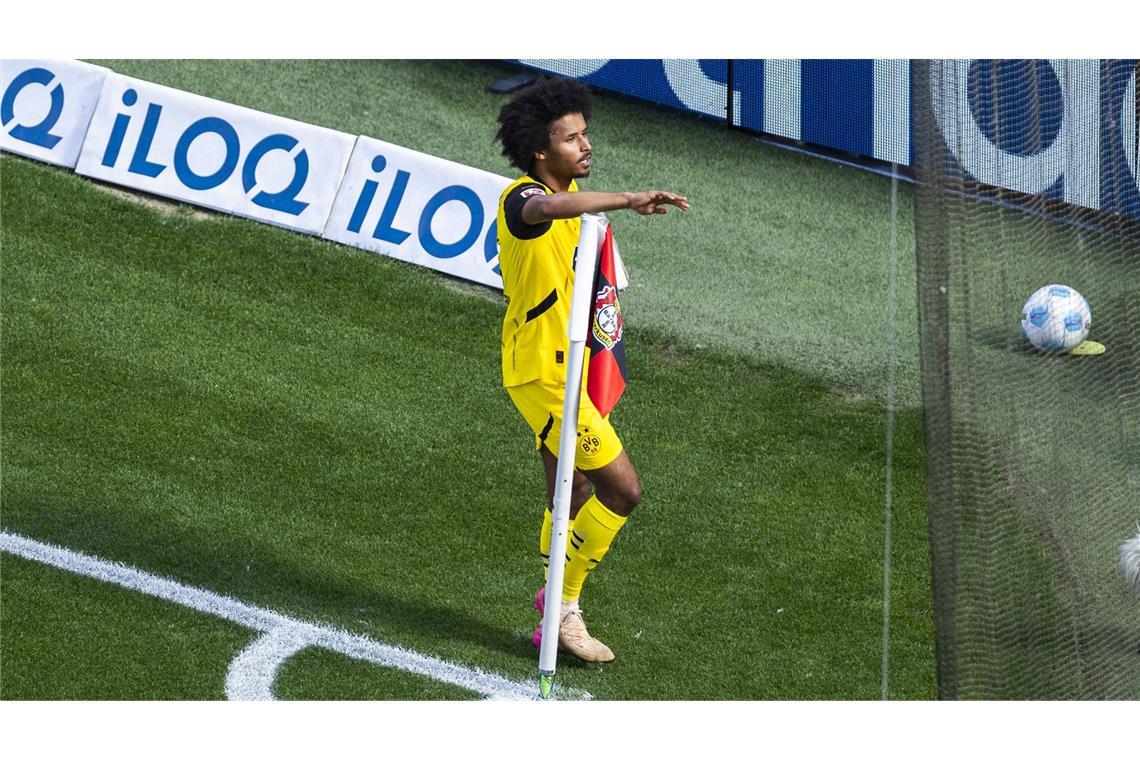 Superstar oder Ersatzmann? Das wurde aus den U-21-Europameistern von 2021 Karim Adeyemi, Borussia Dortmund: Während seiner Zeit bei RB Salzburg galt Adeyemi als große Hoffnung im deutschen Sturm. Erfüllen konnte er diese Erwartung bislang nur bedingt. Seine Verletzungsanfälligkeit macht dem gebürtigen Münchner seit seinem Wechsel 2022 zum BVB immer wieder einen Strich durch die Rechnung. Trotz dieser unglücklichen Umstände ist Adeyemi ein wichtiger Mannschaftsteil von Schwarz-Gelb und steht regelmäßig im Kader der deutschen Nationalmannschaft.