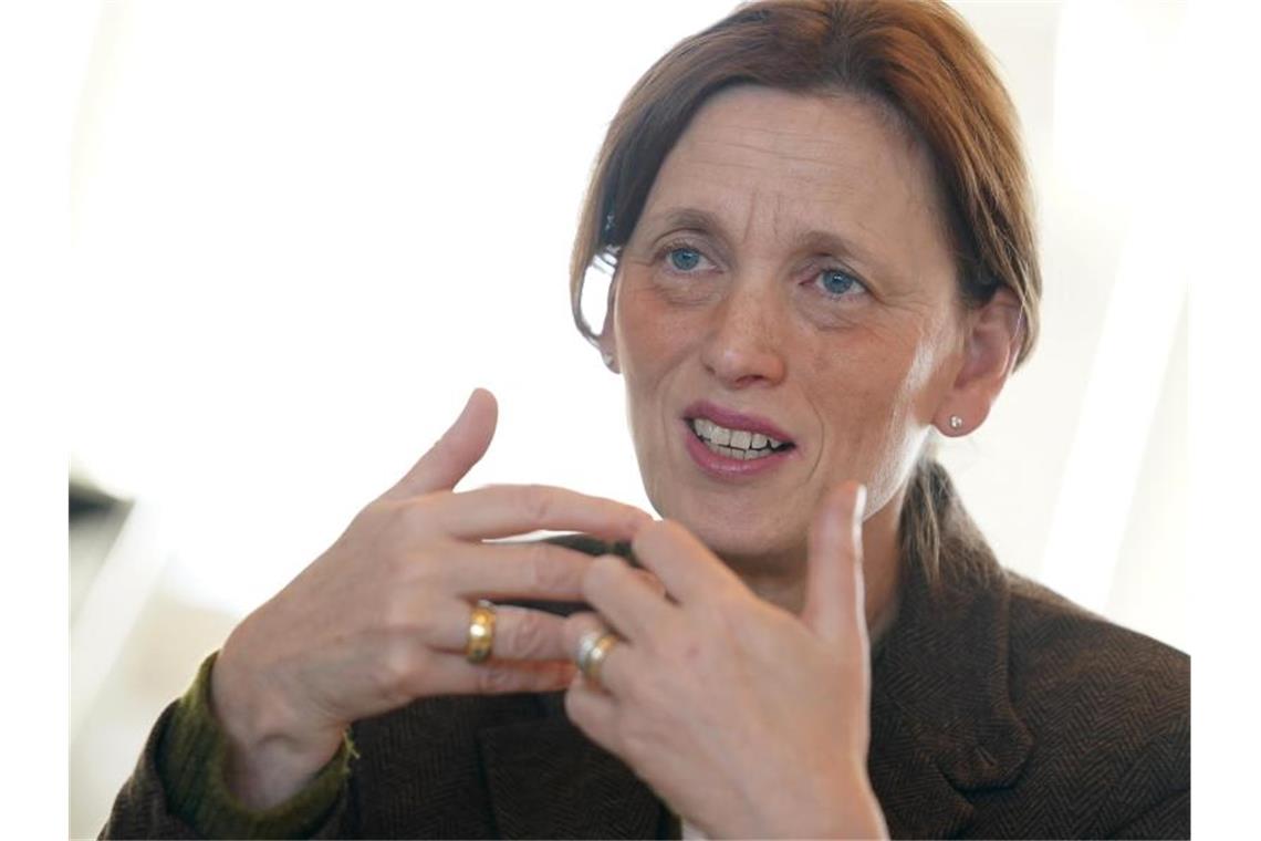 Prien fordert Parteiausschluss von Maaßen Karin Prien (CDU) fordert den Ausschluss ihres Partei-Kollegen Hans-Georg Maaßen. Foto: Marcus Brandt/dpa/Archivbild