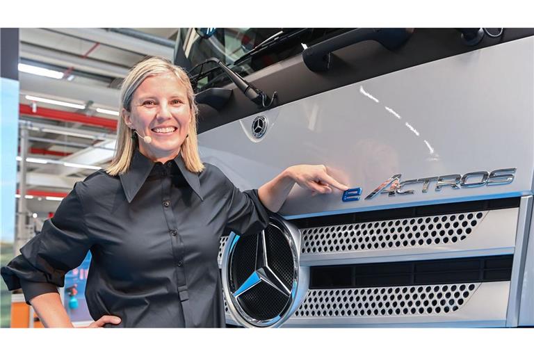 Karin Radström plant bei Daimler Truck harte Sparmaßnahmen.