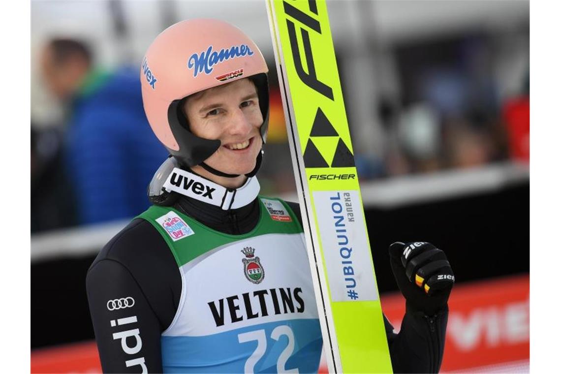 Skispringer Geiger gewinnt Qualifikation in Garmisch Karl Geiger gewann die Qualifikation in Garmisch-Partenkirchen. Foto: Angelika Warmuth/dpa