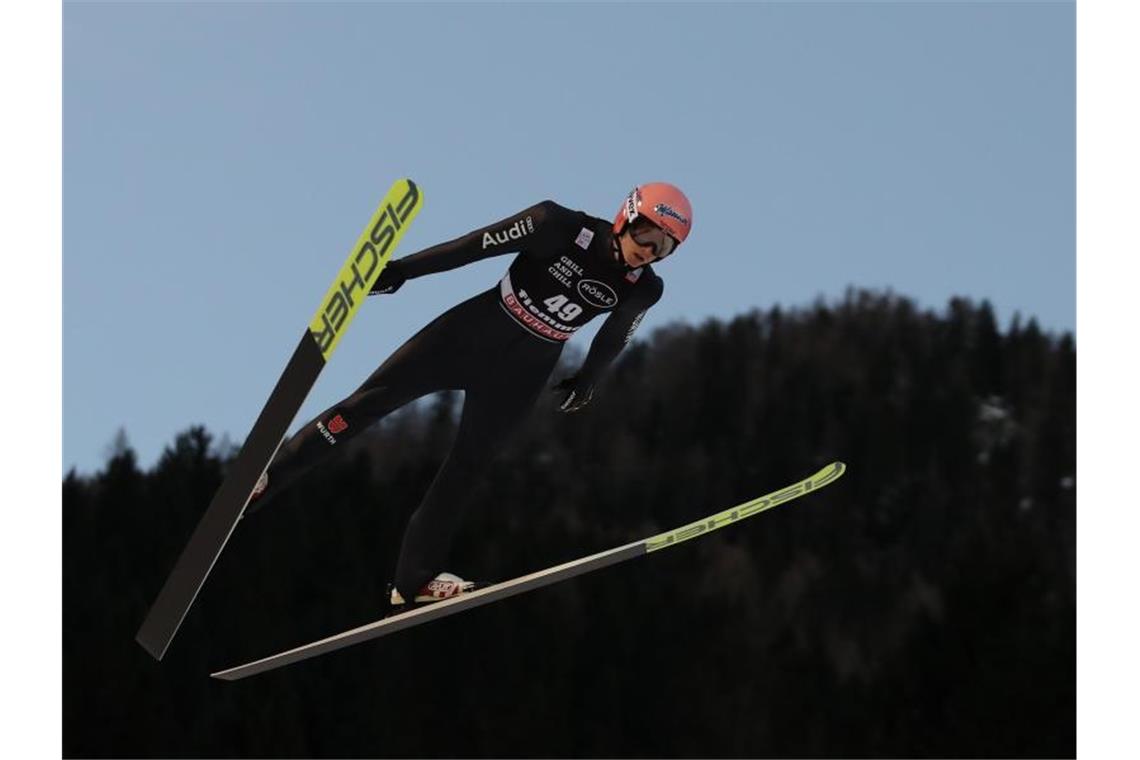 Karl Geiger bei Skisprung-Quali abgehängt Karl Geiger in Aktion. Foto: Espa Photo Agency/CSM via ZUMA Wire/dpa/Archivbild
