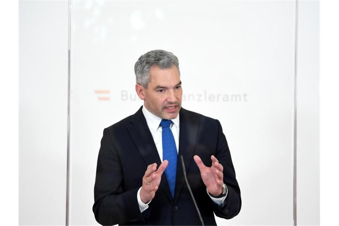 Karl Nehammer (ÖVP) ist der neue Bundeskanzler von Österreich. Foto: Roland Schlager/APA/dpa