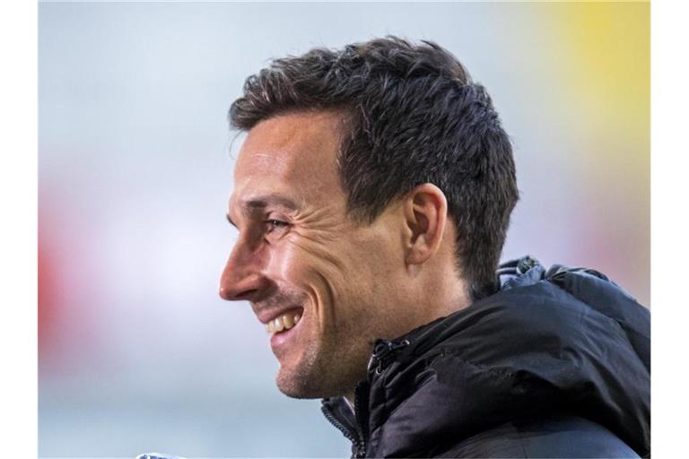 Karlsruhes Trainer Christian Eichner. Foto: David Inderlied/dpa/Archivbild