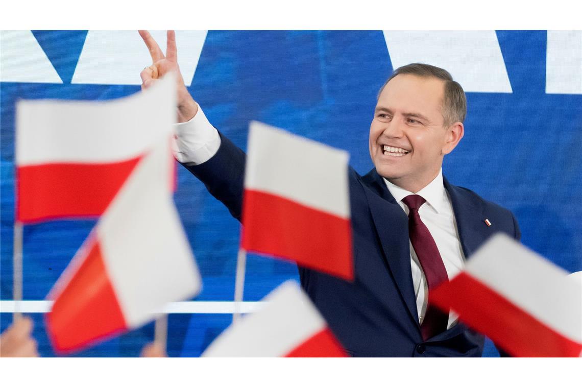 Hauchdünner Vorsprung für Trzaskowski bei Wahl in Polen