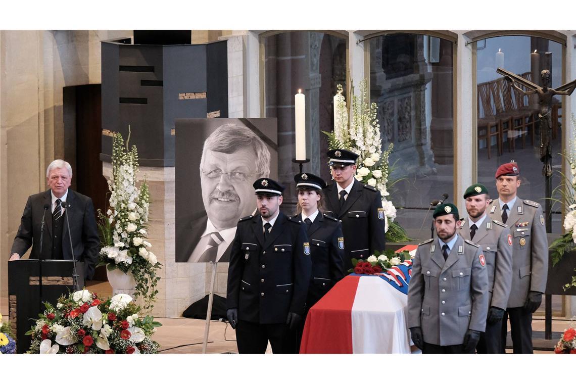 An der Frontline der Meinungsfreiheit Kassel, 6. Juni 2019: Trauerfeier für den ermordeten Regierungspräsidenten Walter Lübcke. Die Hetze gegen ihn ging sogar nach seinem Tod noch weiter.