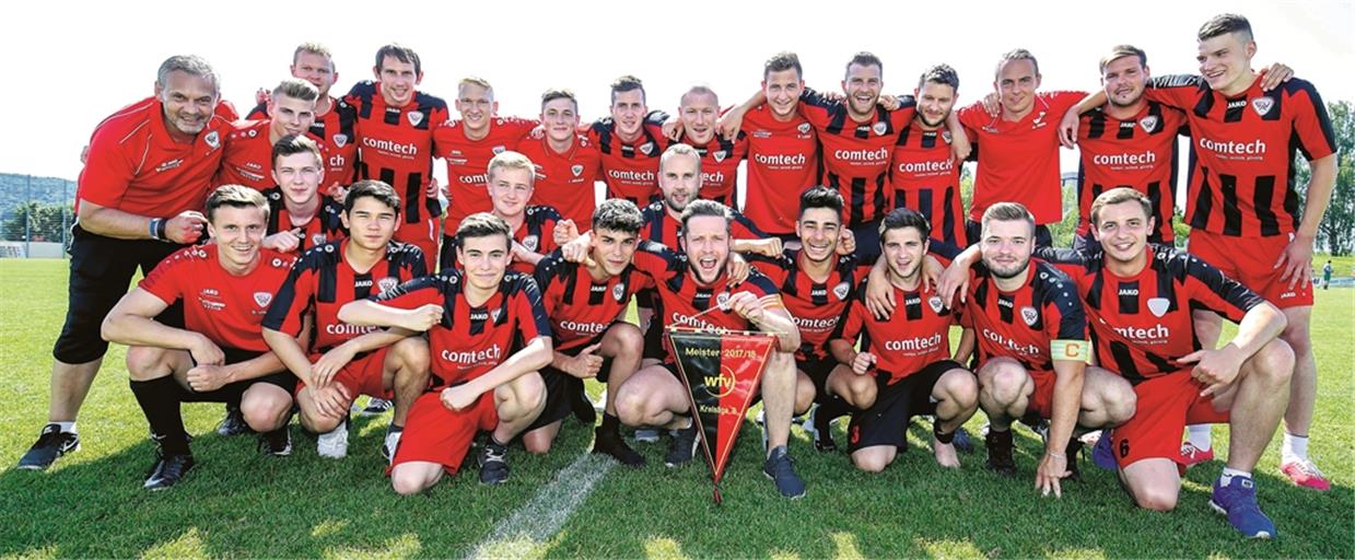Kassierte nur eine Niederlage und feierte am Ende den Meistertitel in der Fußball-Kreisliga B3: Der SV Allmersbach II um den scheidenden Trainer Marc Liebig (hinten links). Foto: A. Becher