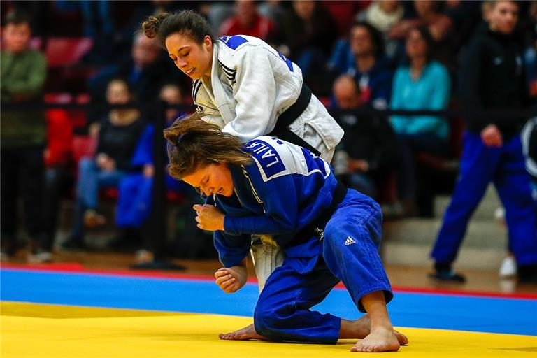 Katharina Menz (weißer Judoanzug) will in Doha obenauf sein. Foto: A. Becher