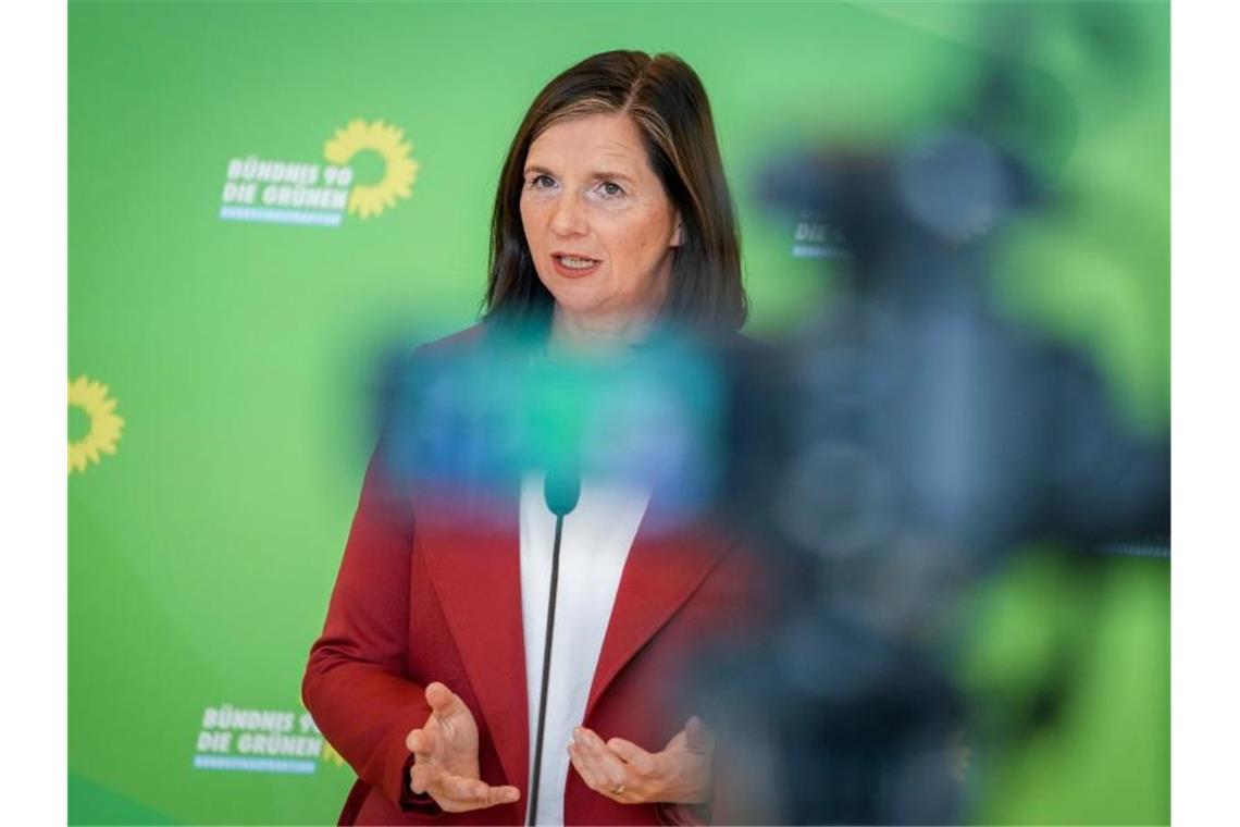 Parteien drücken vor großen Gesprächsrunden aufs Tempo Katrin Göring-Eckardt: „Ich sehe im Moment nicht, dass man die Union für sondierungsfähig halten könnte, geschweige denn für regierungsfähig.“. Foto: Kay Nietfeld/dpa