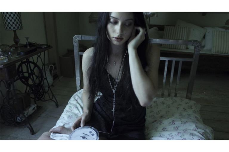 Kayla Shyx hat ein Album veröffentlicht, bei dem sie an Lana Del Rey erinnert.