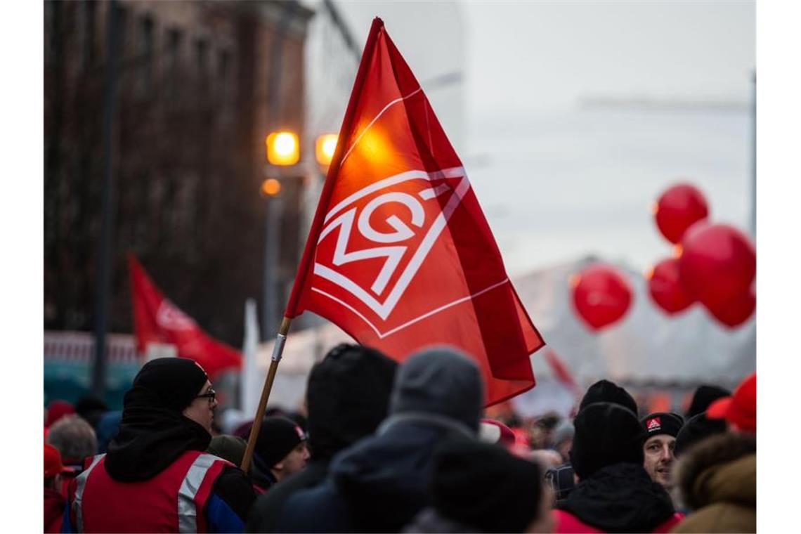 IG Metall ruft zu Warnstreiks ab Dienstag auf