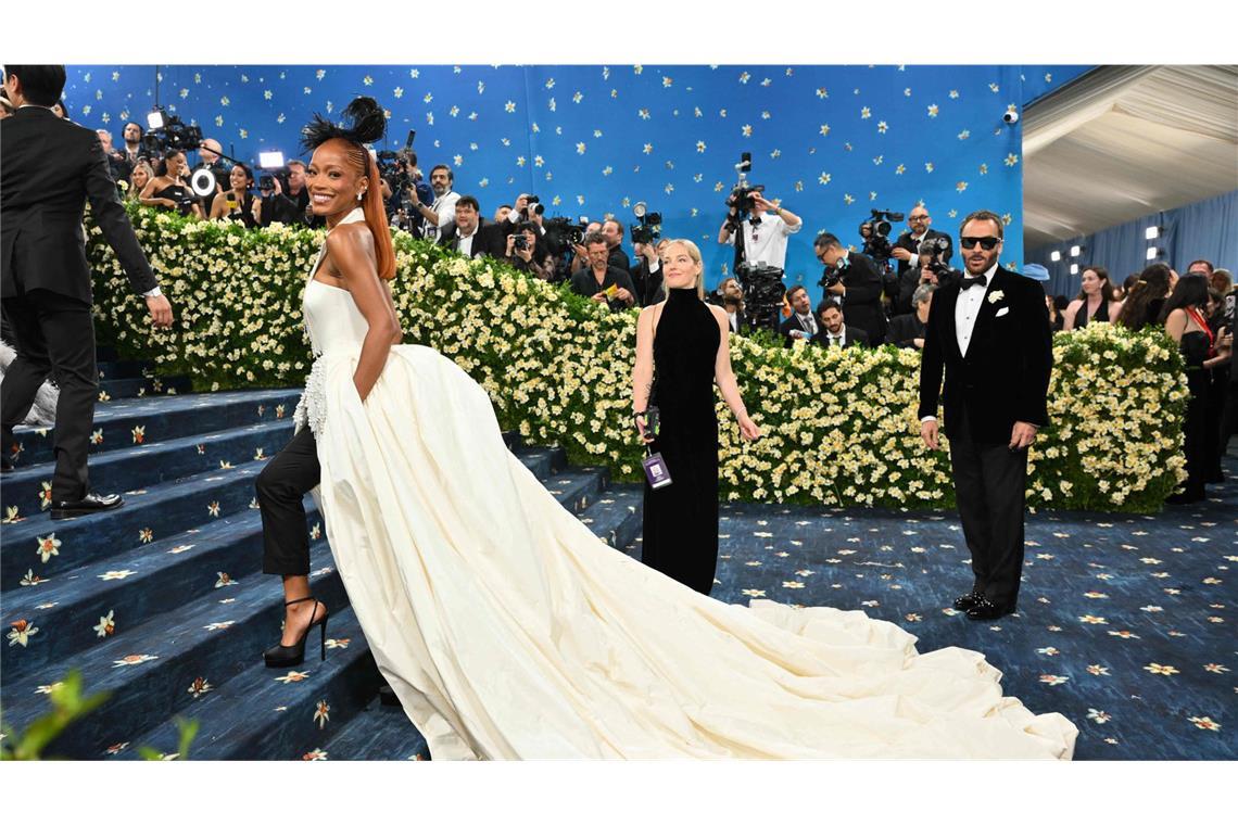 Tops und Flops auf dem roten Teppich Keke Palmer macht vor, wie man Hosen und Kleid elegant miteinander kombiniert.