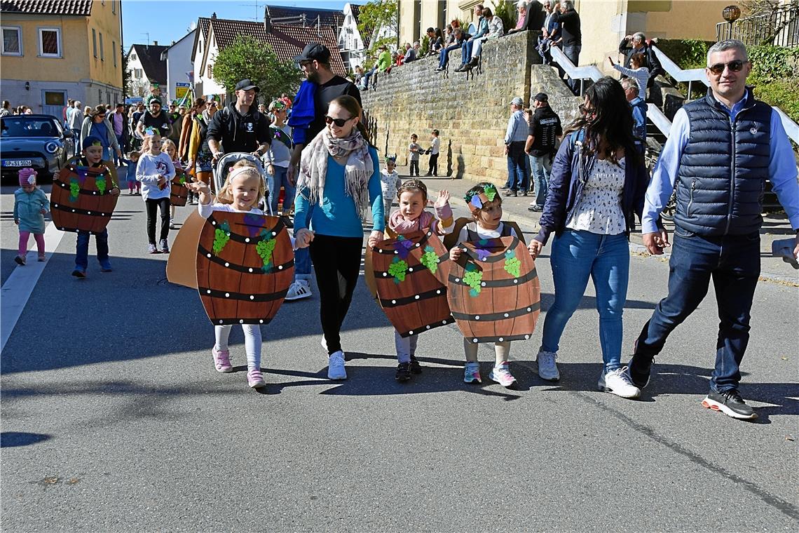 Kelterfest und Umzug in Aspach, Kelterfest wie früher mit Festumzug am Sonntag i...