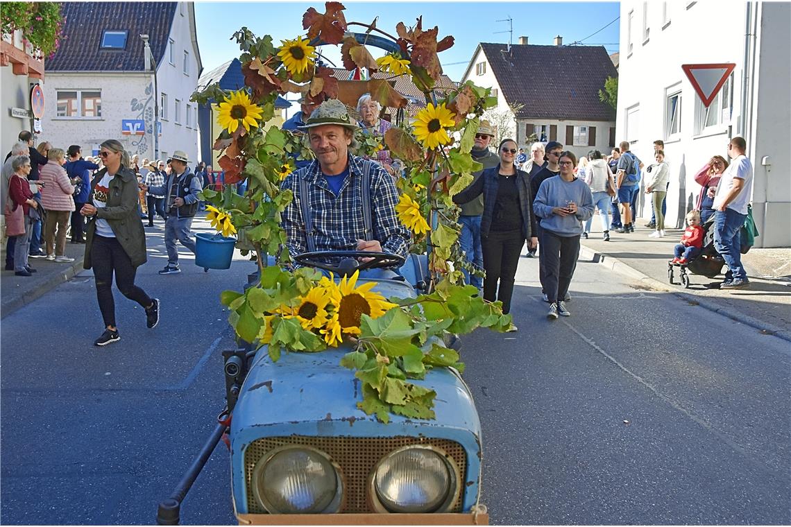 Kelterfest und Umzug in Aspach, Kelterfest wie früher mit Festumzug am Sonntag i...