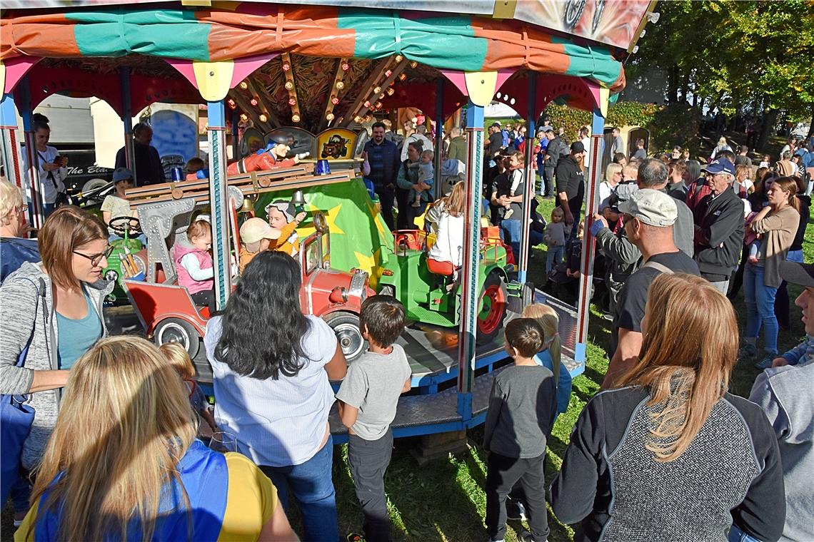 Kelterfest und Umzug in Aspach, Kelterfest wie früher mit Festumzug am Sonntag i...